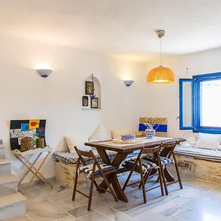 Family House, Paros Golden