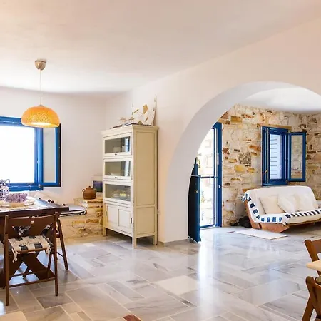 Family House, Paros Golden