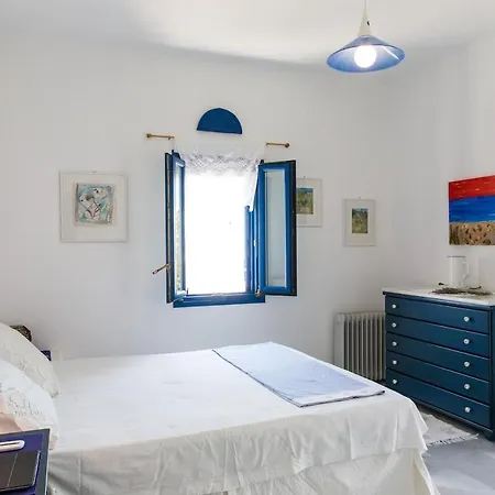 Family House, Paros Golden Drios