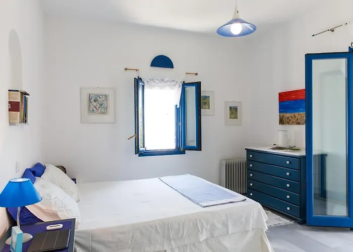 Family House, Paros Golden Δρυός