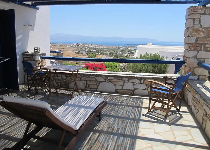 Family House, Paros Golden Δρυός